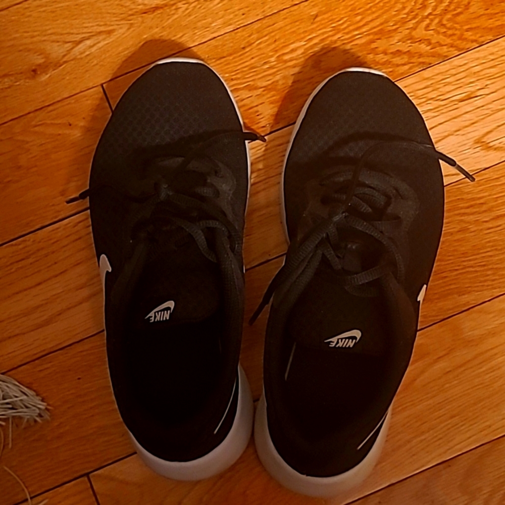Girls Nike Shoes
